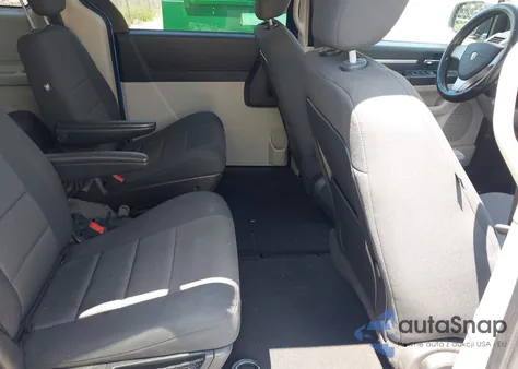 2008 Dodge Grand Caravan Sxt z USA, uszkodzony, nr VIN 2D8HN54P98R819083